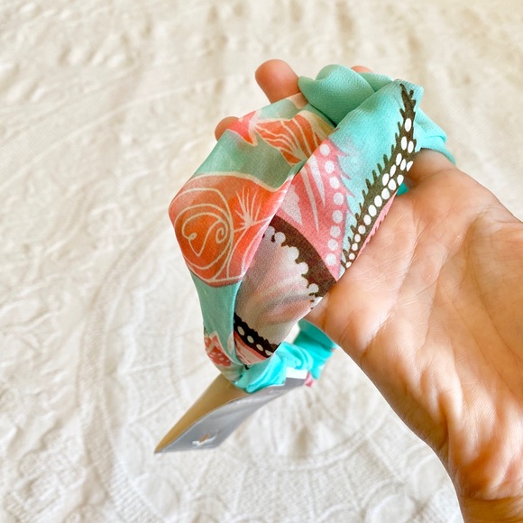 ✨ FREE w/ purchase NWT Twist Wrap Boho Headband - Picture 2 of 6